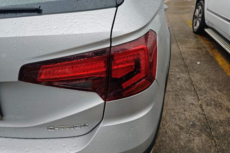 Used Volkswagen C-TREK 2017 1.6L Automatic Comfort Model
