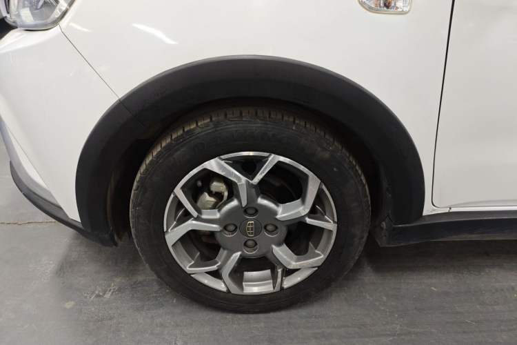 Used Geely Auto Vision X1 2017 1.3L Automatic Fun Edition
