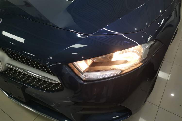 Used Mercedes-Benz A-Class 2019 A 180 L Sport Sedan