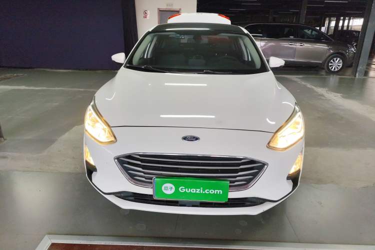 Used Ford Focus 2019 Sedan EcoBoost 180 Automatic Trend Edition
