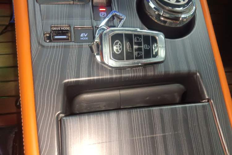 Used Toyota Sienna 2021 2.5L Hybrid Comfort Edition
