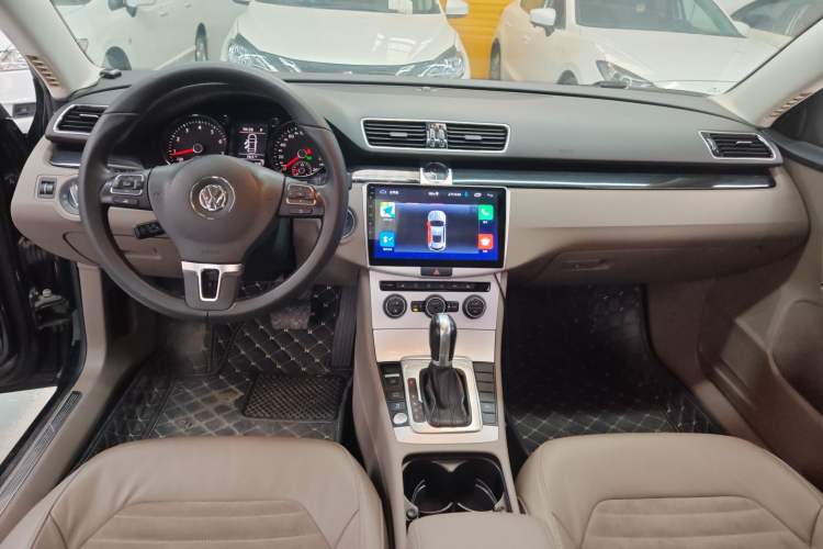 Used Volkswagen Magotan 2015 Facelift 1.8TSI Luxury Model
