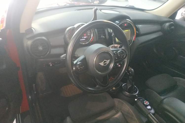 Used  MINI 2016 1.5T COOPER
