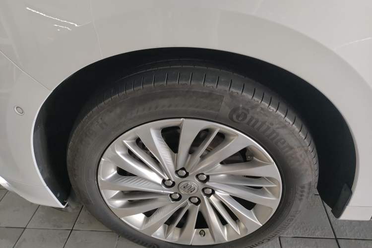 Used Buick Century 2023 2.0T Seven-Seater Yinshi Edition
