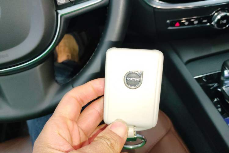 Used Volvo S60 2024 B4 Zhiyi Luxury Edition