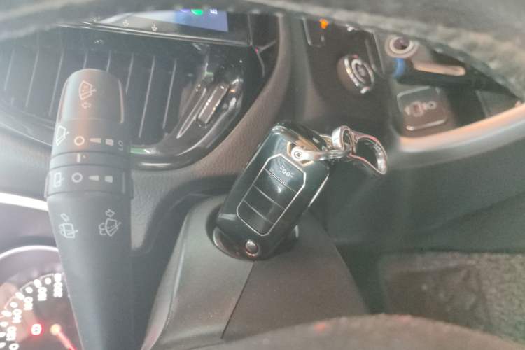 Used  Compass 2017 200T Automatic Enjoyment Version
