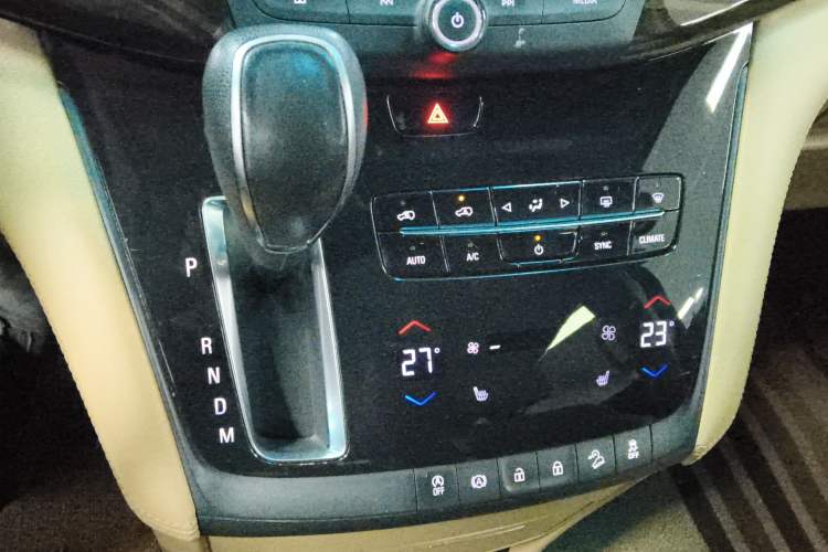 Used Buick GL8 2017 ES 28T Luxury Model China V Standard
