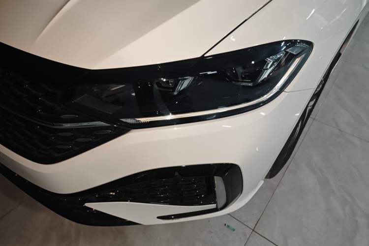 Used Volkswagen Lavida 2023 300TSI DSG Starry Sky Leading Edition
