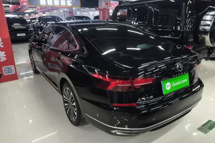 Used Volkswagen Passat 2020 Facelift 380TSI Prestige Edition China VI Standard
