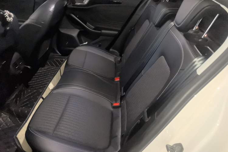 Used Ford Focus 2021 Hatchback EcoBoost 180 Automatic Titanium Edition
