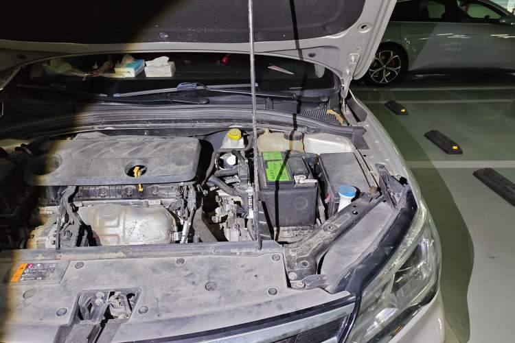 Used Roewe i5 2020 1.5L Manual 4G Connect Luxury Edition
