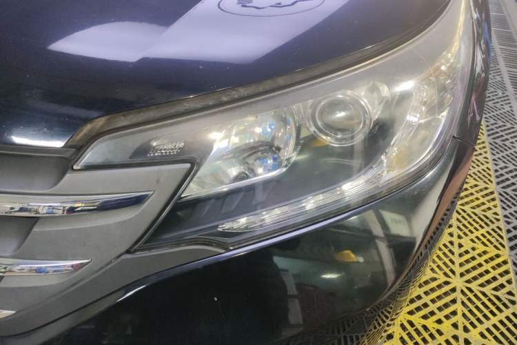 Used Honda CR-V 2012 2.0L two-wheel drive urban version