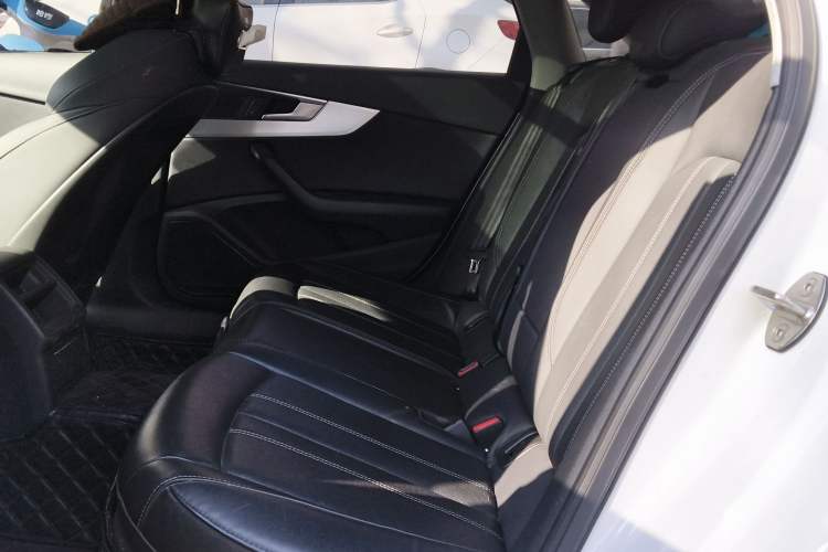 Used Audi A4L 2020 40 TFSI Fashion Dynamic Model