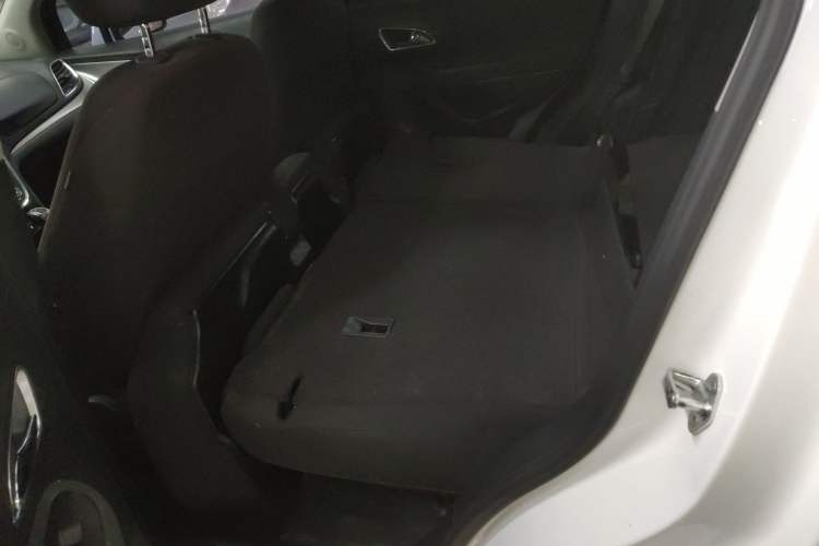 Used Buick Encore 2015 1.4T Automatic Two-Wheel Drive Urban Elite Version