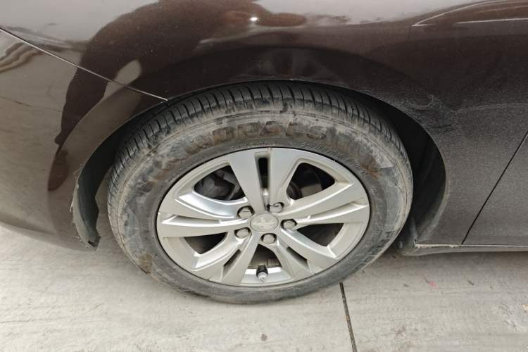 Used Peugeot 408 2014 1.8L Automatic Leading Edition