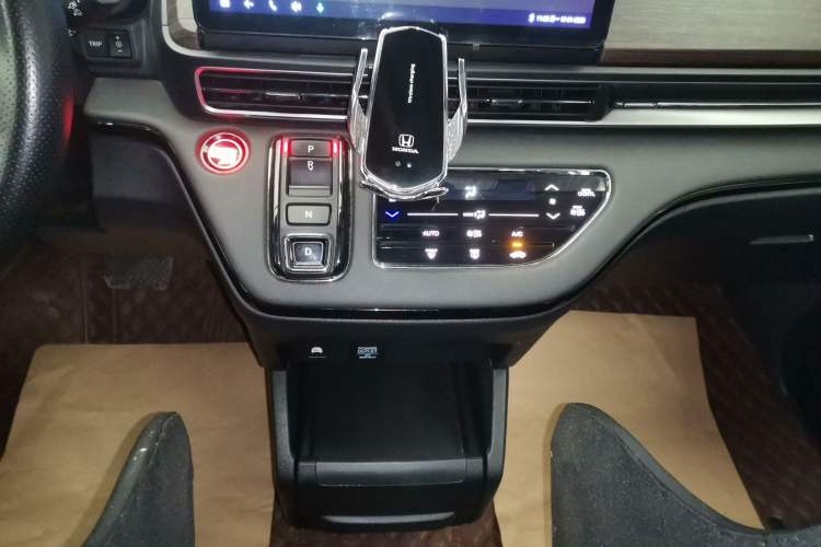 Used Honda Odyssey 2022 2.0L eHEV Sharp Enjoyment Edition
