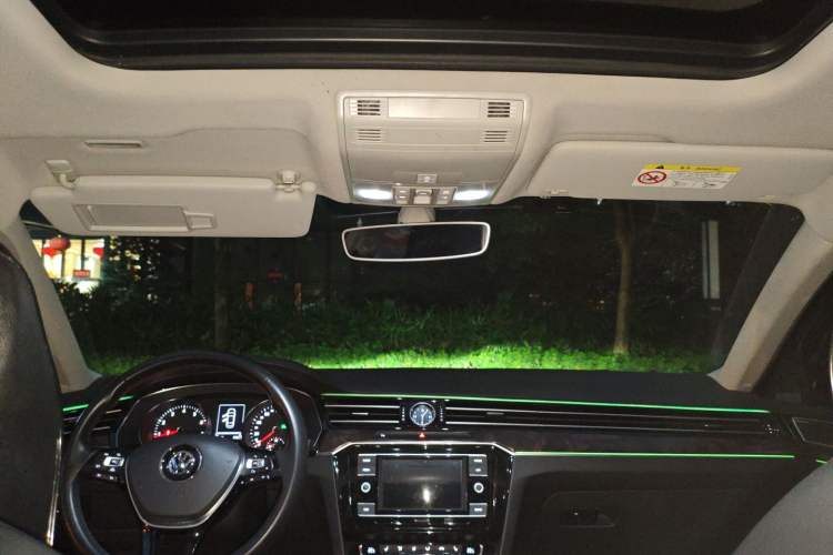 Used Volkswagen Magotan 2018 Facelift 330TSI DSG Luxury Model
