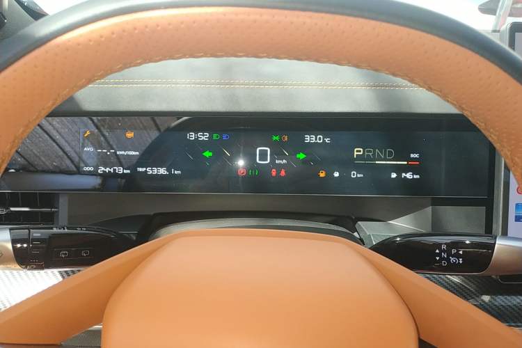 Used NETA L 2024 Extended-Range 220 PRO+ Family Package