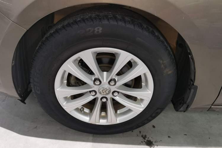 Used Buick GT 2017 15N Automatic Entry-Level Trim
