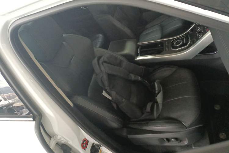 Used Land Rover Range Rover Evoque 2016 2.0T SE PLUS Smart Enjoyment Edition