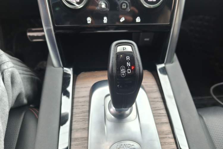 Used Land Rover Discovery Sport 2022 Revised Version 249 PS R-Dynamic S Performance Edition 5 Seats