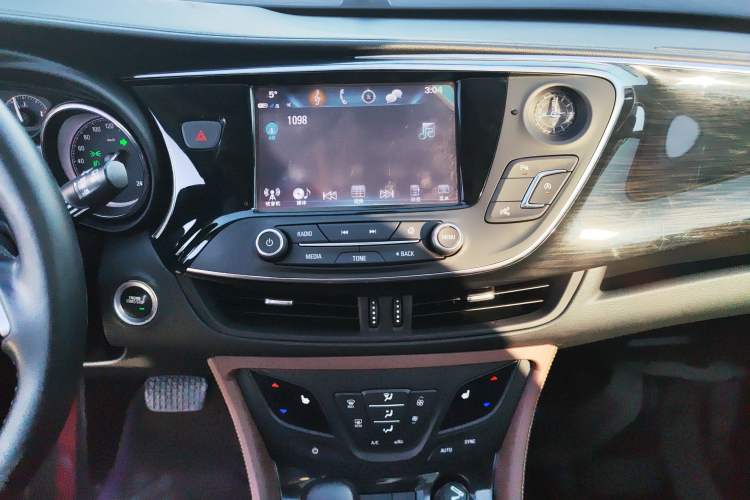 Used Buick Envision 2019 20T Two-Wheel Drive Luxury Version China V Standard
