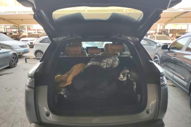 Used BYD Song L DM-i 2024 160km Beyond Edition
