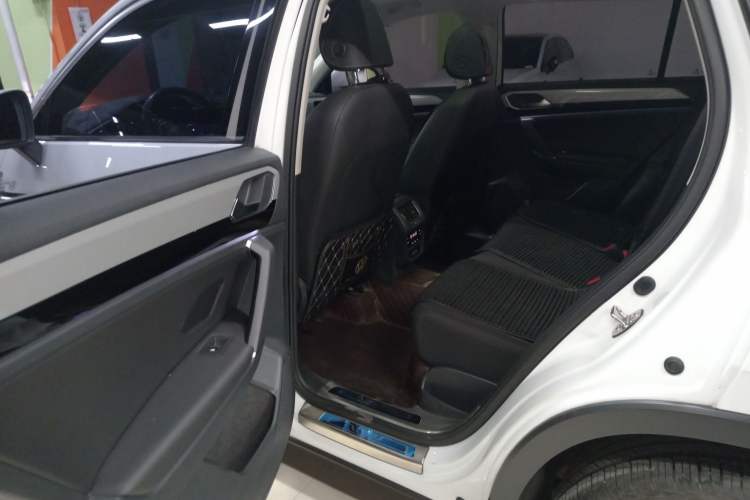 Used Volkswagen Tayron 2022 280TSI Two-Wheel Drive Luxury Smart Connectivity Version