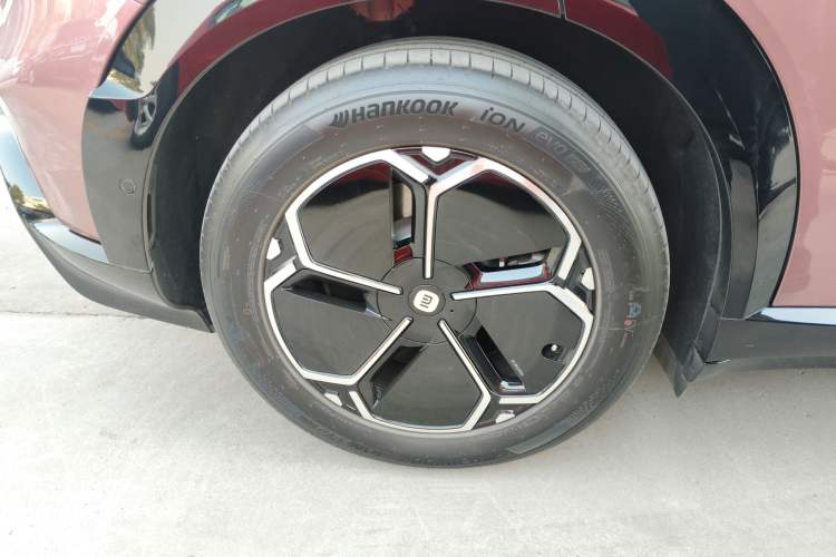 Used  YU7 2025 Ultra-Long Range Rear-Wheel Drive Version
