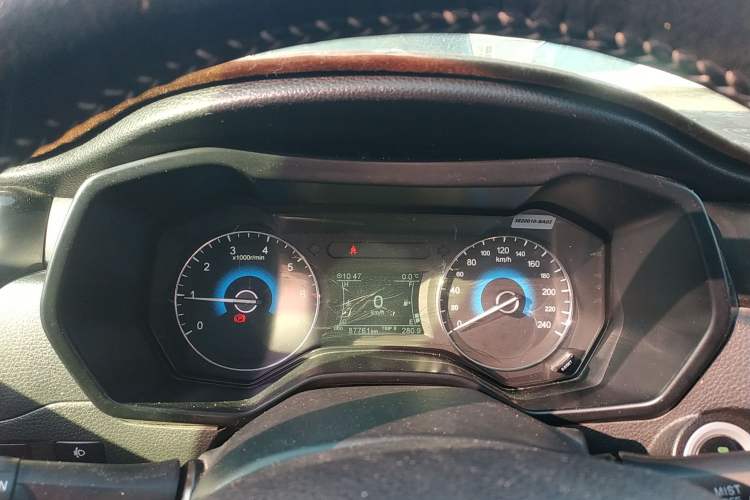 Used Dongfeng Fengon 580 2016 1.5T Manual Luxury Version