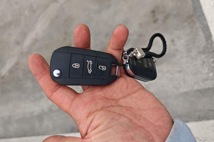 Used Peugeot 408 2014 1.8L Automatic Luxury Edition