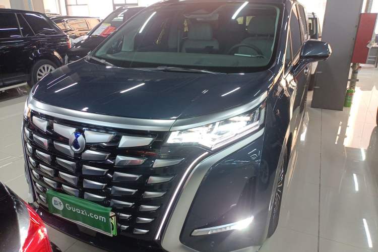 Used Denza D9 2022 DM-i 970 Four-Wheel Drive Flagship Model
