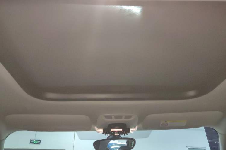 Used  Clubman 2022 1.5T COOPER Connoisseur
