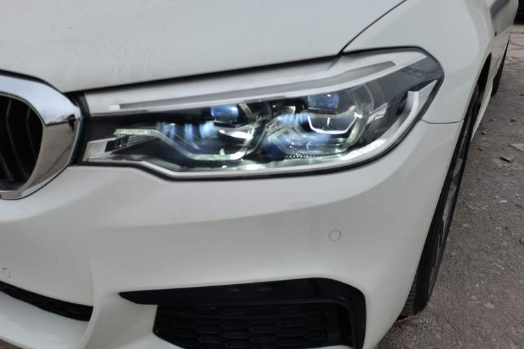 Used BMW 5 Series (Import) 2019 Restyled 525i M Sport Package

