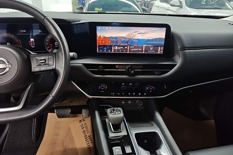 Used Nissan Terra 2024 380 VC-TURBO Two-Wheel Drive Smart Enjoyment Edition 6 Seats
