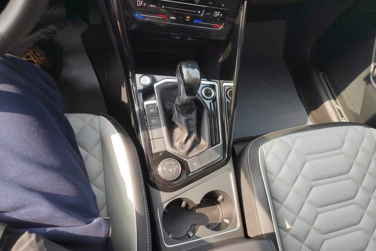 Used Volkswagen Tayron 2023 Revised Version 380TSI All-Wheel Drive R-Line High-Energy Edition
