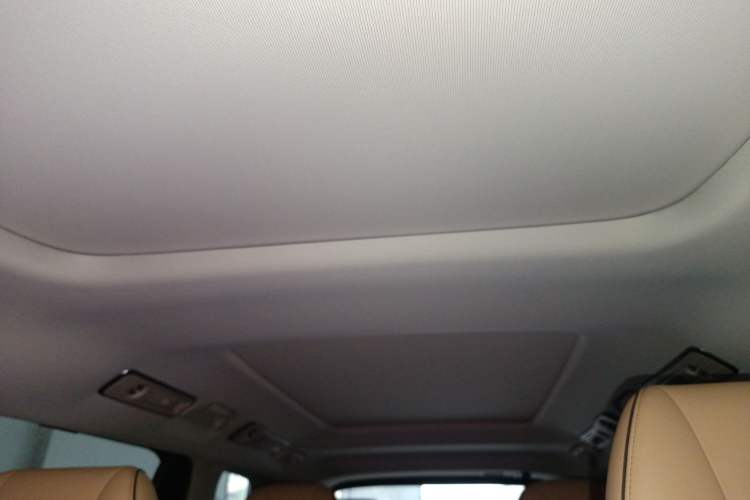 Used Denza D9 2024 DM-i 1050 Luxury Model