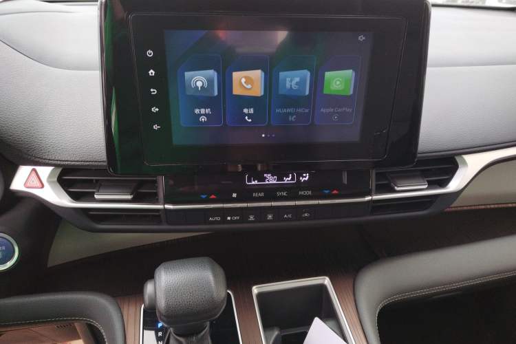 Used Toyota Sienna 2023 2.5L Hybrid Comfort Edition
