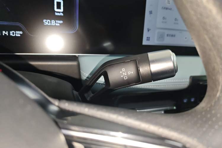 Used Geometry E Firefly 2024 301km Starlight