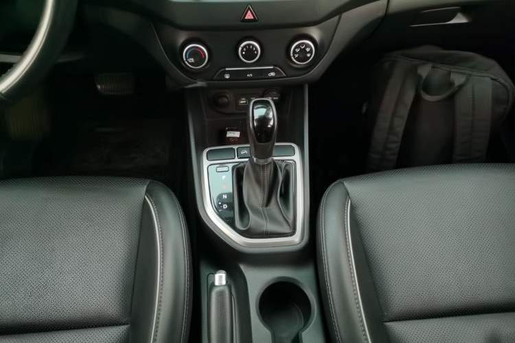 Used Hyundai ix25 2015 1.6L Automatic Two-Wheel Drive Smart GLS Trim
