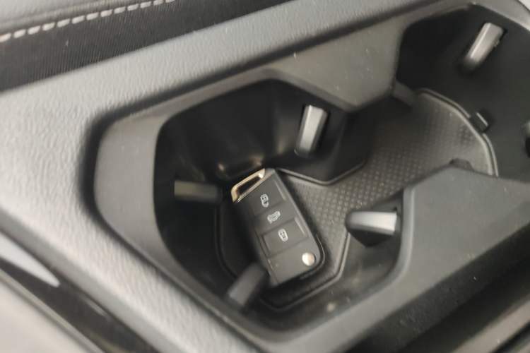 Used Volkswagen Tiguan L 2024 300TSI Automatic Two-Wheel Drive Smart Edition