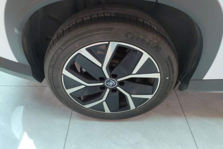 Used BYD Song L DM-i 2025 Intelligent Driving Version 160 km Beyond-Range Type
