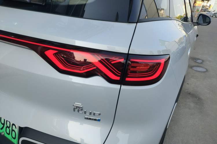 Used BYD Yuan UP 2025 Intelligent Driving Version 401 km Leading Edition