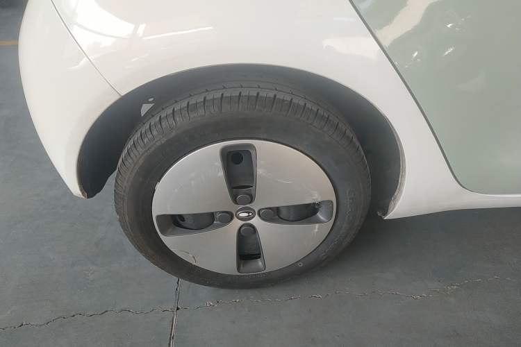 Used ORA Black Cat 2021 301 km Basic Version
