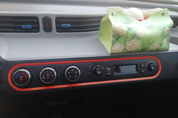 Used Wuling Hongguang MINIEV 2020 Lite Version Lithium Iron Phosphate
