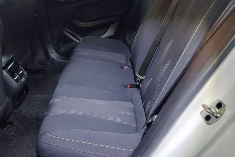 Used Roewe i5 2021 1.5L CVT Platinum Edition