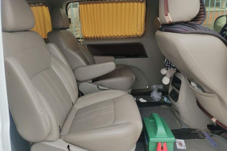 Used FORTHING Lingzhi 2020 M5L 1.6L Luxury 7-Seater