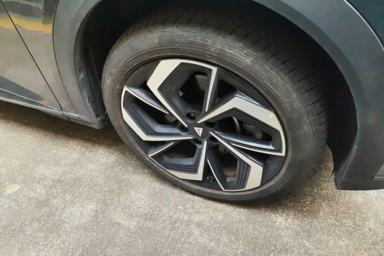 Used  S07 2024 215Max Qiankun Intelligent Driving ADS SE Range-Extended Version
