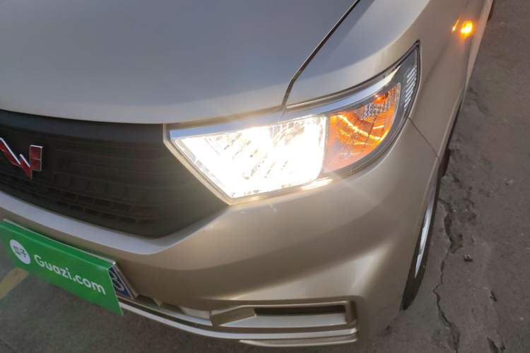 Used Wuling Hongguang V 2022 1.5L Jingqu Edition Electric-Assist LAR