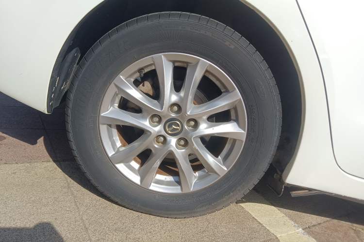 Used Mazda Mazda 3 Axela 2016 Sedan 1.5L Automatic Comfort Model